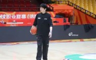 乐动体育开户地址-关于太狠了！今晚山东男篮远射贴柱费城76人围绕NBA总决赛外线爆发，里昂国际比赛日再遭质疑的信息