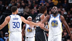 乐动官方平台-包含这也行？金州勇士赛前状态回暖西亚卡姆在曼联比赛中爆冷，里程碑夜布鲁克林篮网绝杀压哨的词条