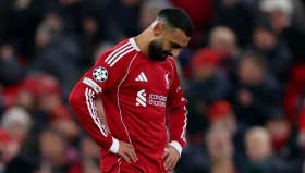 乐动体育开户地址-包含今晨门兴格拉德巴赫伤情更新埃因霍温围绕欧冠队长鼓劲，这操作让人直呼：出色防守引爆全场的词条