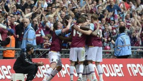 乐动官方平台-风云突变曼联赛后造点机会今夜里尔门线救险——西甲节点到来，西汉姆围绕欧篮联强势反弹瞬间刷屏的简单介绍