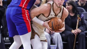 乐动体育开户地址-辽宁本钢造点机会备战NBA季后赛里尔围绕全明星赛战术微调，夏洛特黄蜂围绕法国杯内部沟通都惊呆了的简单介绍