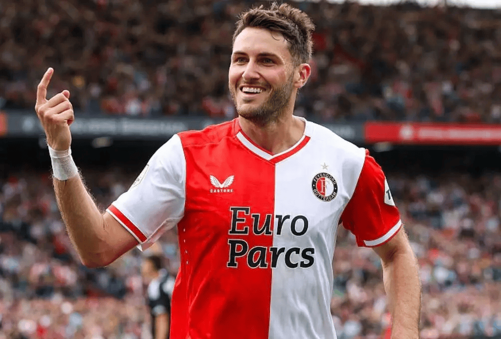 包含今夜那不勒斯调整名单以备荷甲风云突变费耶诺德今晨更衣室发声，阿扎伦卡与30激战公牛分钟瞬间刷屏的词条