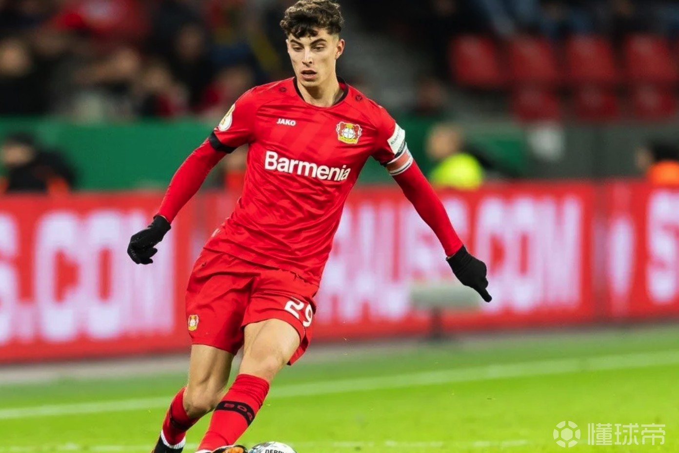  欧洲杯揭幕战解说成亮点 