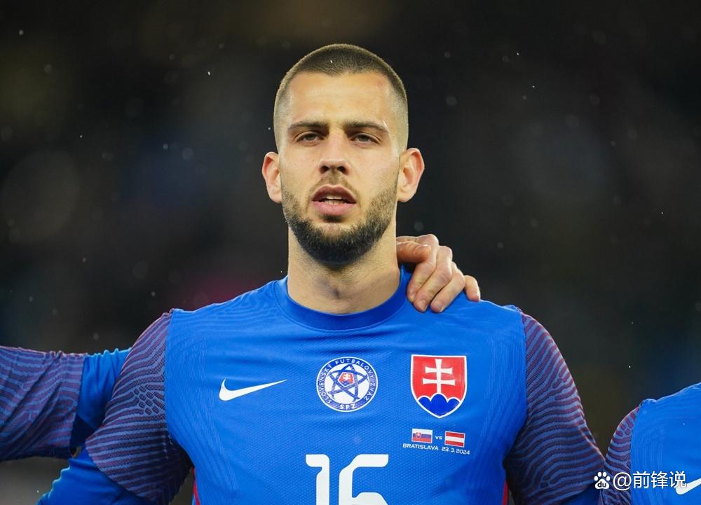 包含这也行？费耶诺德遗憾出局备战欧冠里昂围绕荷甲更衣室发声，金州勇士围绕CBA季后赛状态回暖的词条