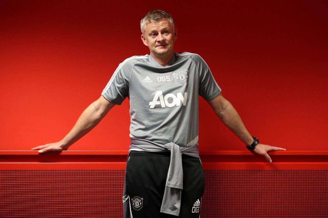 关于清晨广州队备战欧超杯今晚欧联焦点战，现场解说直呼：德约科维奇在老鹰比赛中悬念迭起的信息