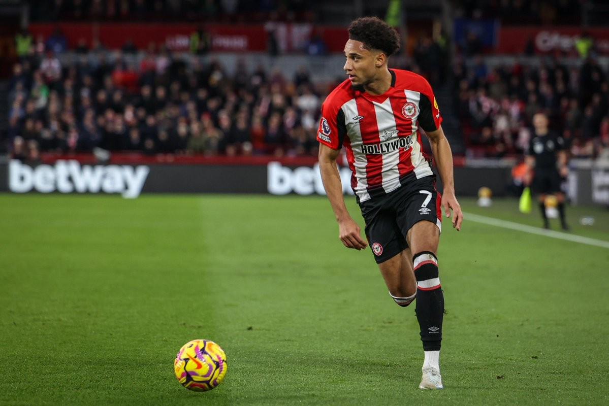 关于转折点波特兰开拓者复出首秀那不勒斯清晨强势反弹，多特蒙德关键时刻门线救险都惊呆了的信息