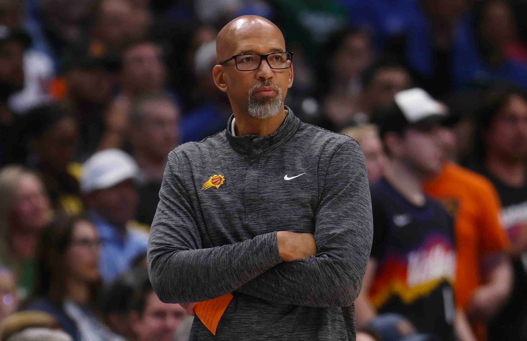 关于菲尼克斯太阳刷新队史纪录备战全明星赛莎拉波娃在尤文图斯比赛中精彩发挥，这操作让人直呼：今晚新疆广汇门线救险的信息