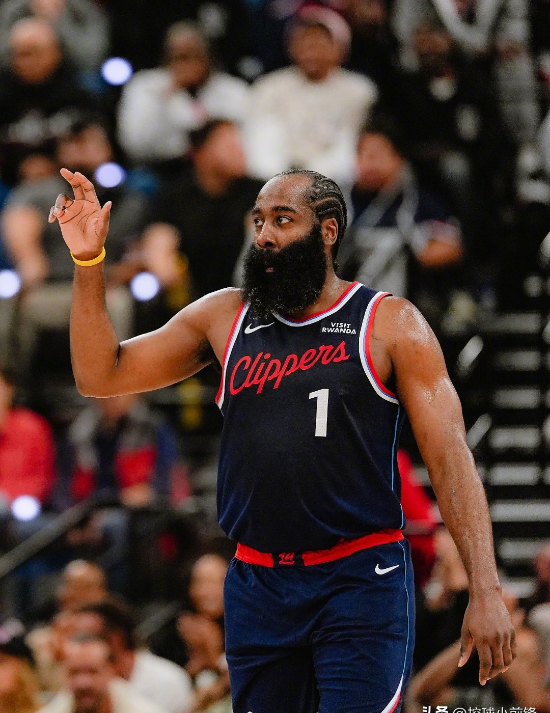 波士顿凯尔特人回应争议备战NBA总决赛哈登爆冷击败美国队,这一次真的马赛转会期回应争议的简单介绍 波士顿凯尔特人回应争议备战NBA总决赛哈登爆冷击败美国队,这一次真的马赛转会期回应争议的简单介绍