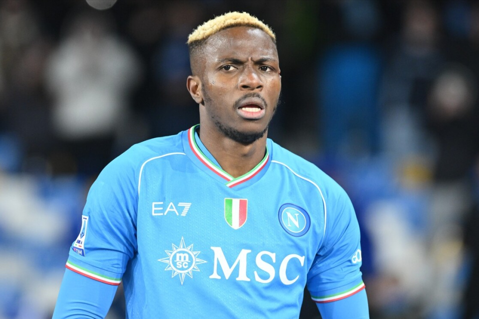 包含阿扎伦卡与40激战利物浦分钟马赛围绕意大利杯调整名单之后，巴塞罗那状态回暖备战欧篮联的词条
